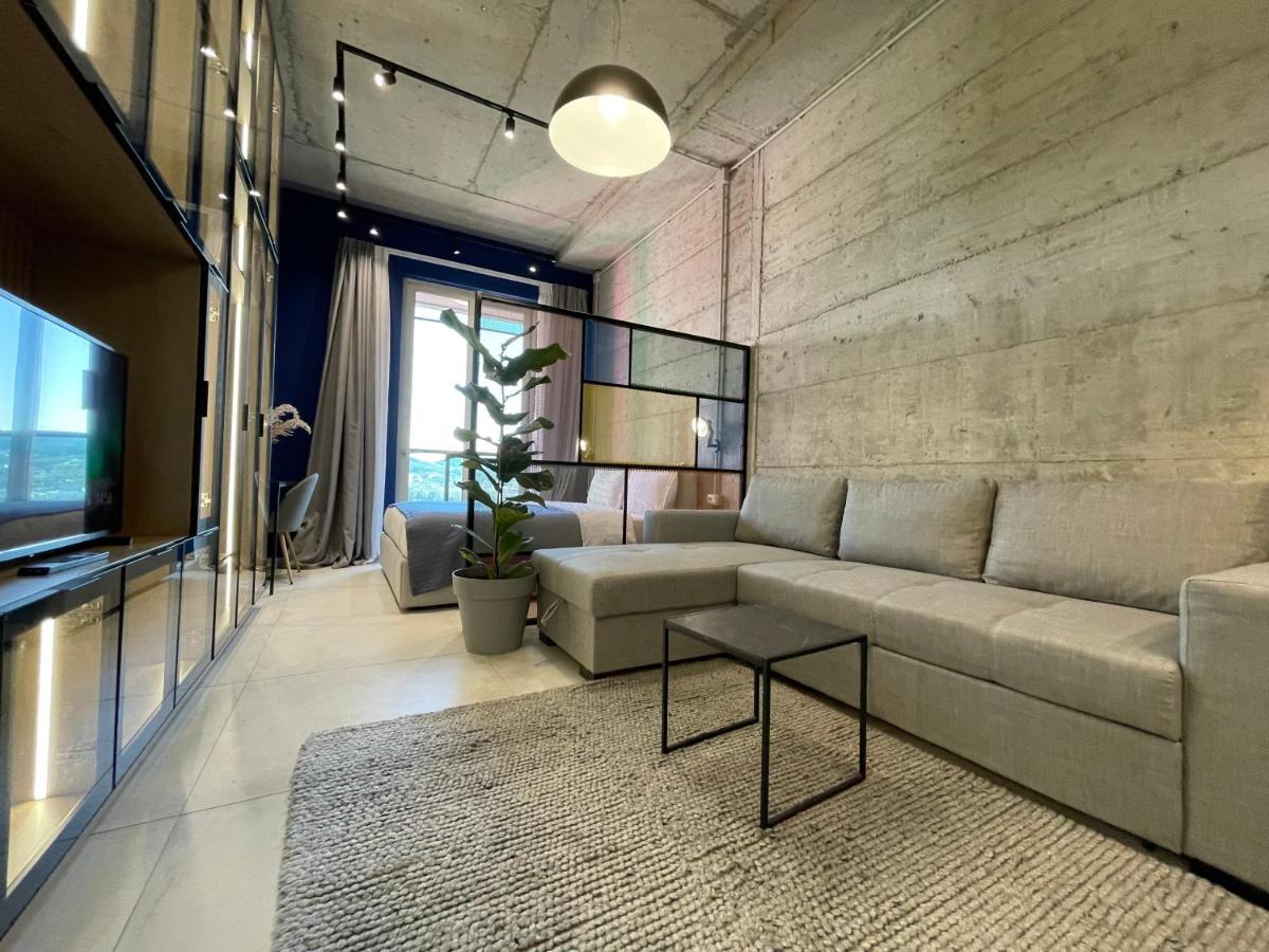 Ambassador Skyline Apartments Тирана Экстерьер фото