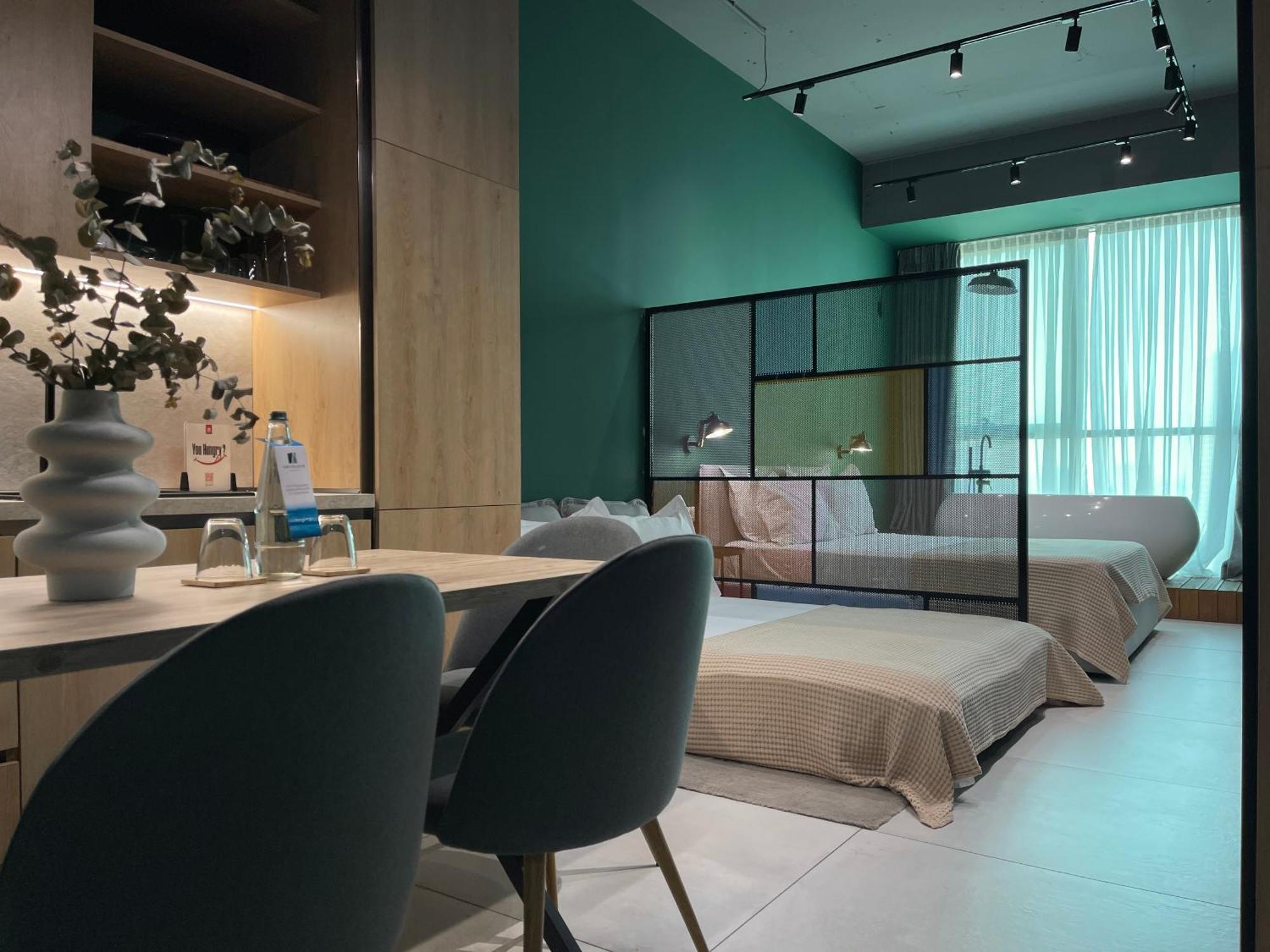 Ambassador Skyline Apartments Тирана Экстерьер фото